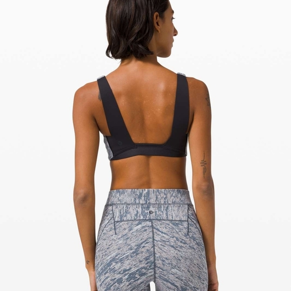 Lululemon Tulua Bra *lululemon lab - Picture 3 of 9